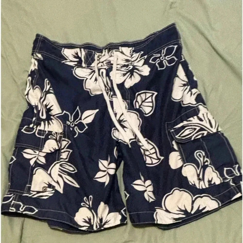 Merona swim trunks (M). Floral blue/Navy sides